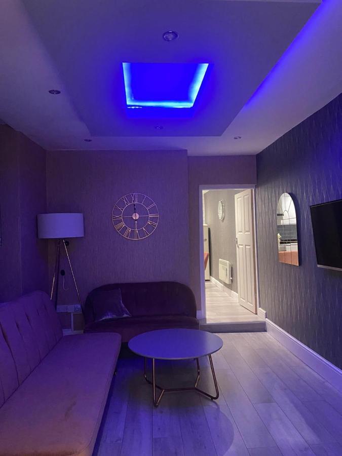 Ali'S Holiday Apartments F1 Блекпул Екстериор снимка